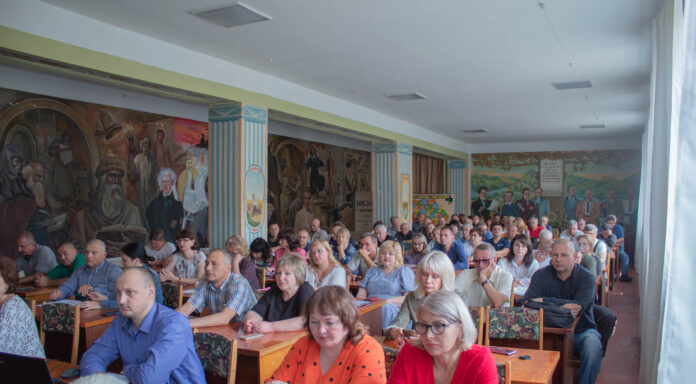 Головна