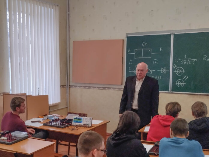 Відкрита пара Кривошапко-0